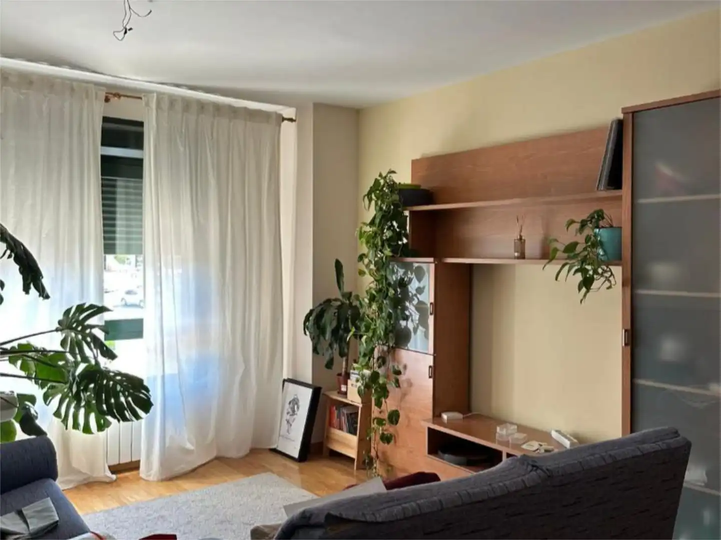 Flat for rent in Calle de la Presa, 59, Montserrat - Parque Empresarial Living room of Flat for rent in San Fernando de Henares with Air Conditioner, Heating and Parquet flooring