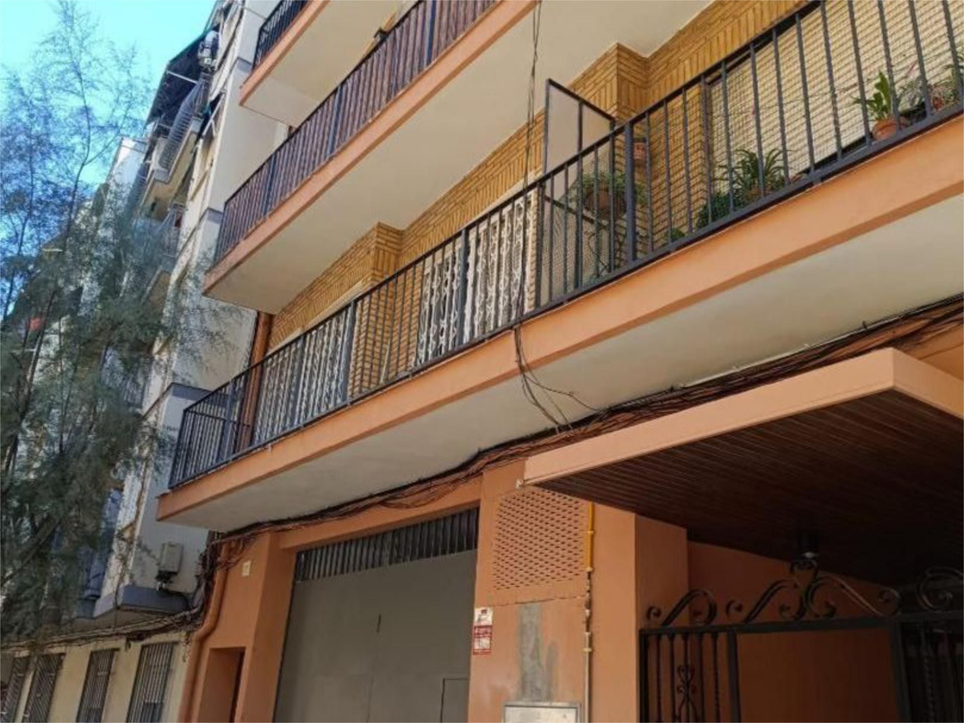 Exterior view of Flat for sale in Aldaia  with Air Conditioner, Terrace and Balcony