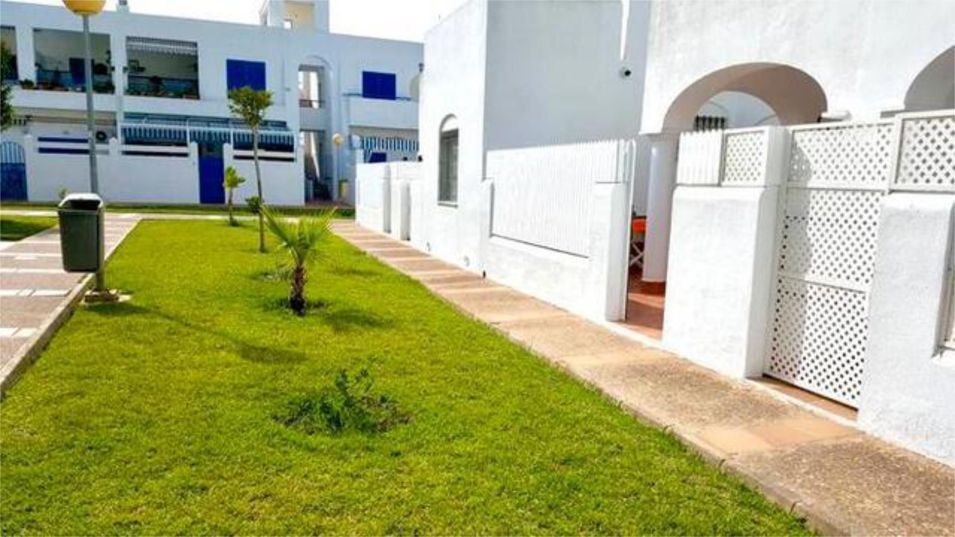 Jardí de Apartament de lloguer en Chiclana de la Frontera amb Calefacció, Jardí privat i Terrassa