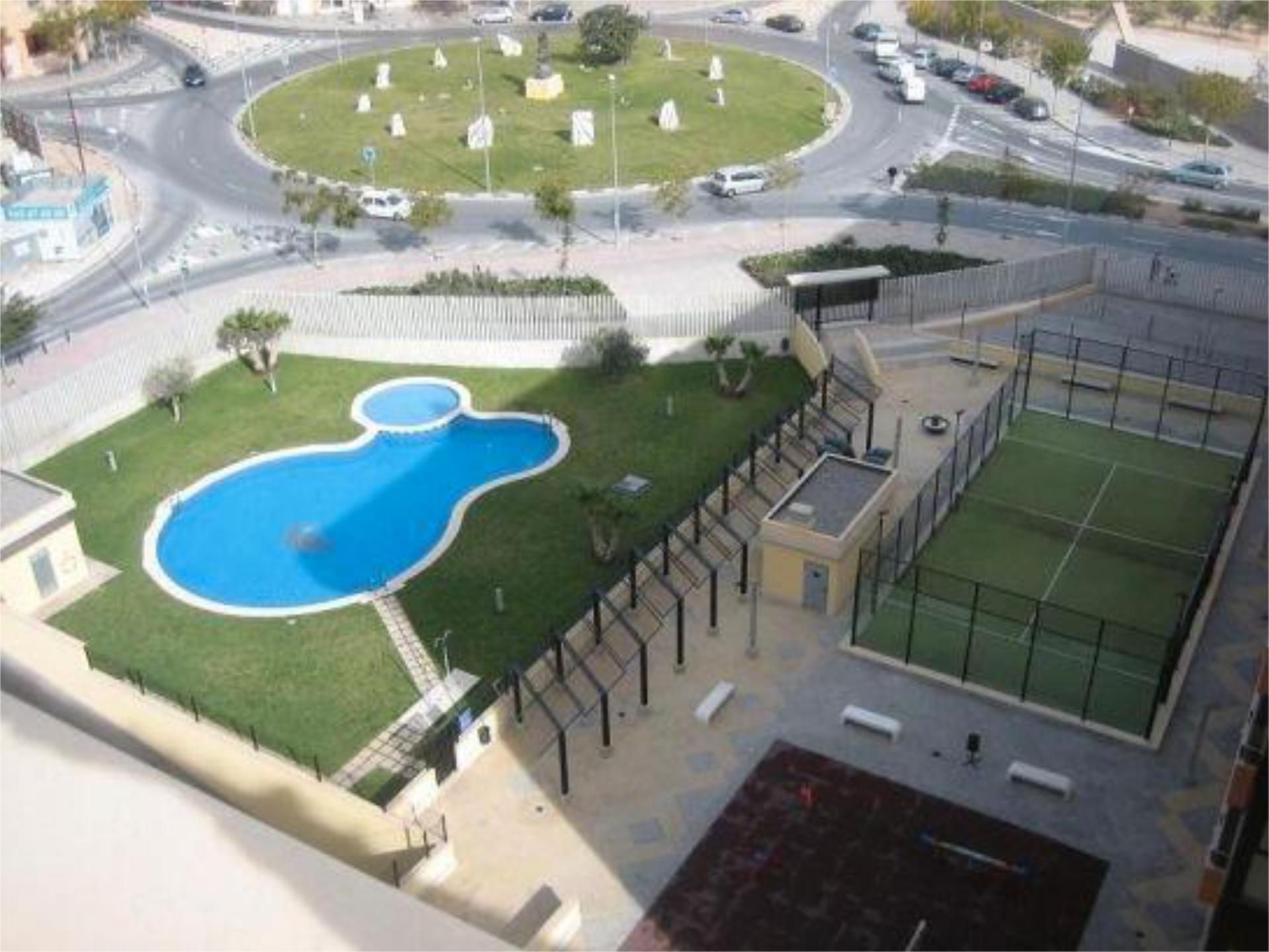 Traster de lloguer a Parque Lo Torrent Piscina de Traster de lloguer en San Vicente del Raspeig / Sant Vicent del Raspeig