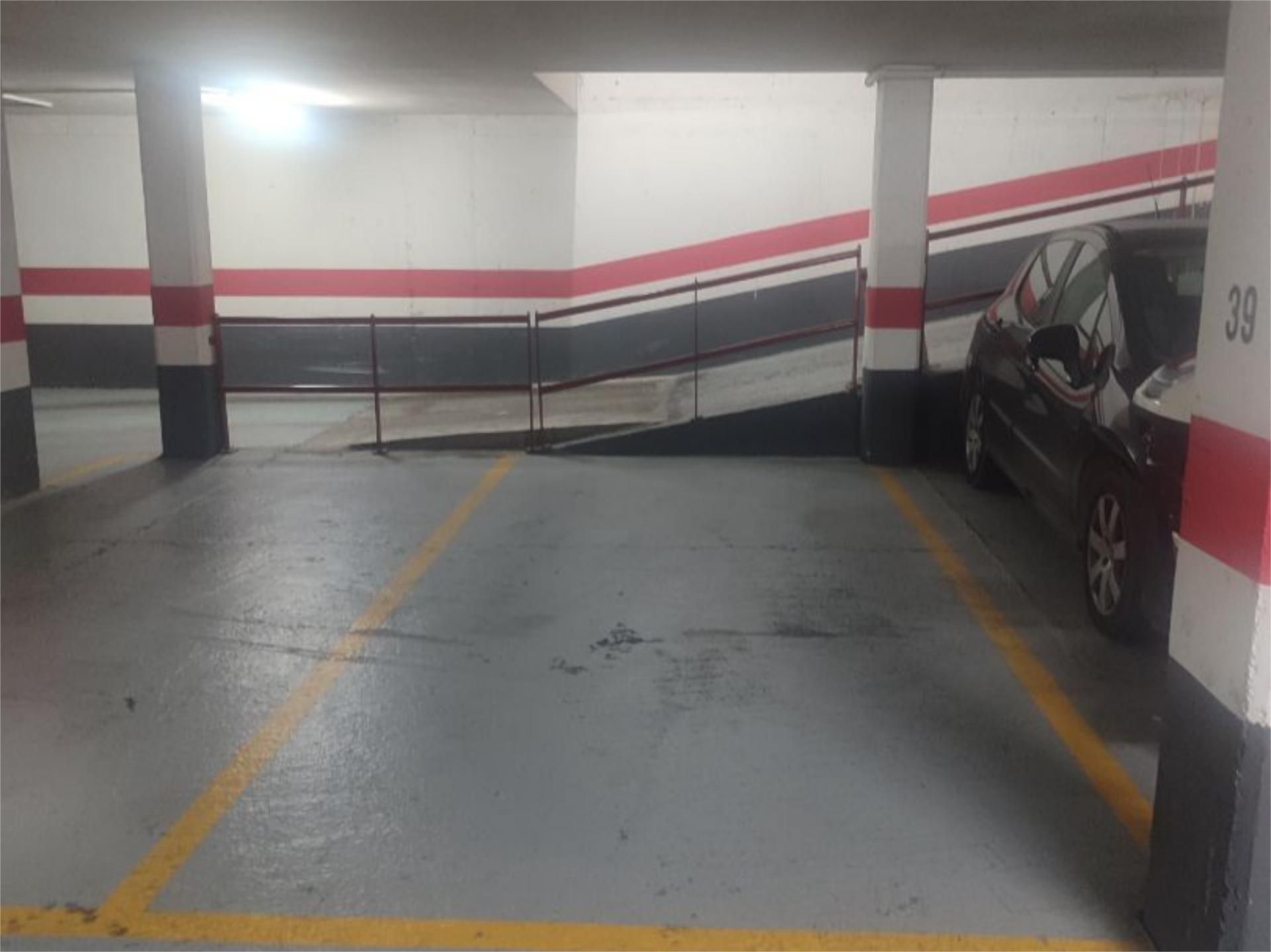 Aparcament de Garatge de lloguer en  Zaragoza Capital