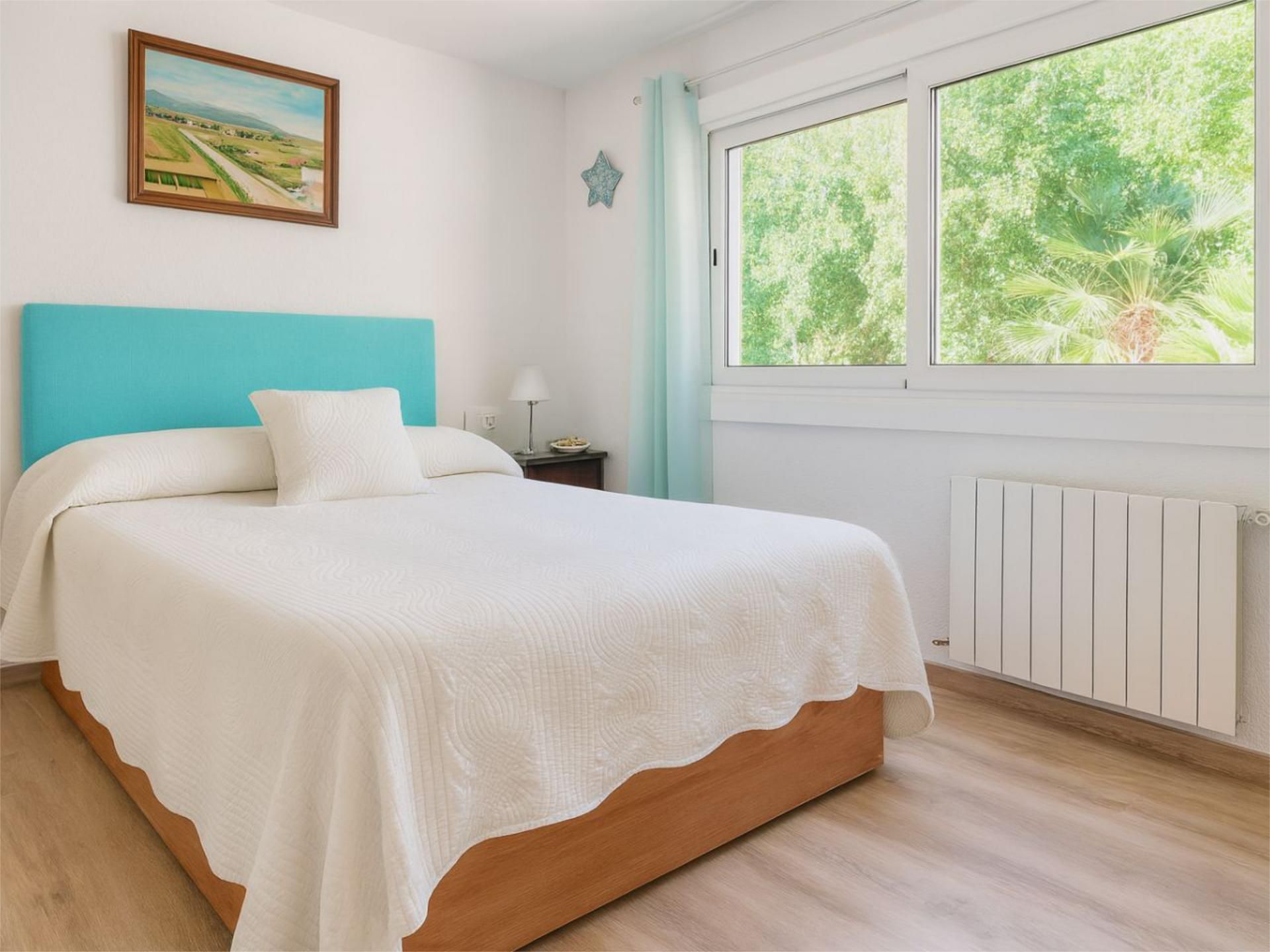 Pis de lloguer a Carrer de Santiago Rusiñol, 62, Zona Alta Dormitori de Pis de lloguer en Premià de Mar amb Aire condicionat, Calefacció i Parquet