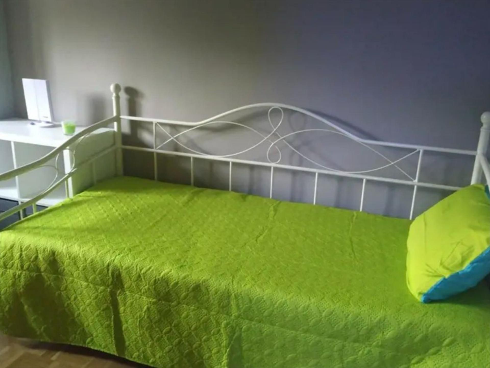 Bedroom of Flat to share in Getafe  with Air Conditioner, Heating and Parquet flooring