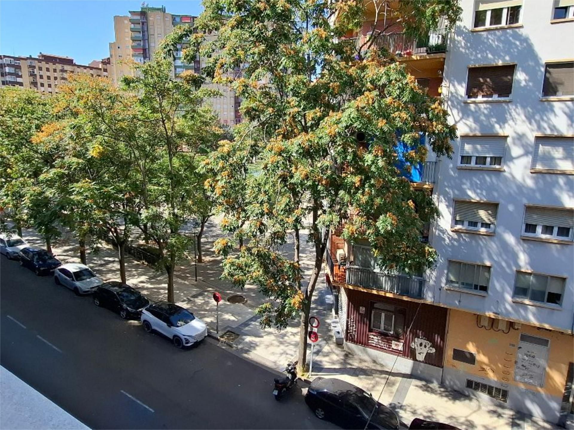 Vista exterior de Pis en venda en  Zaragoza Capital amb Calefacció, Moblat i Aparcament comunitari