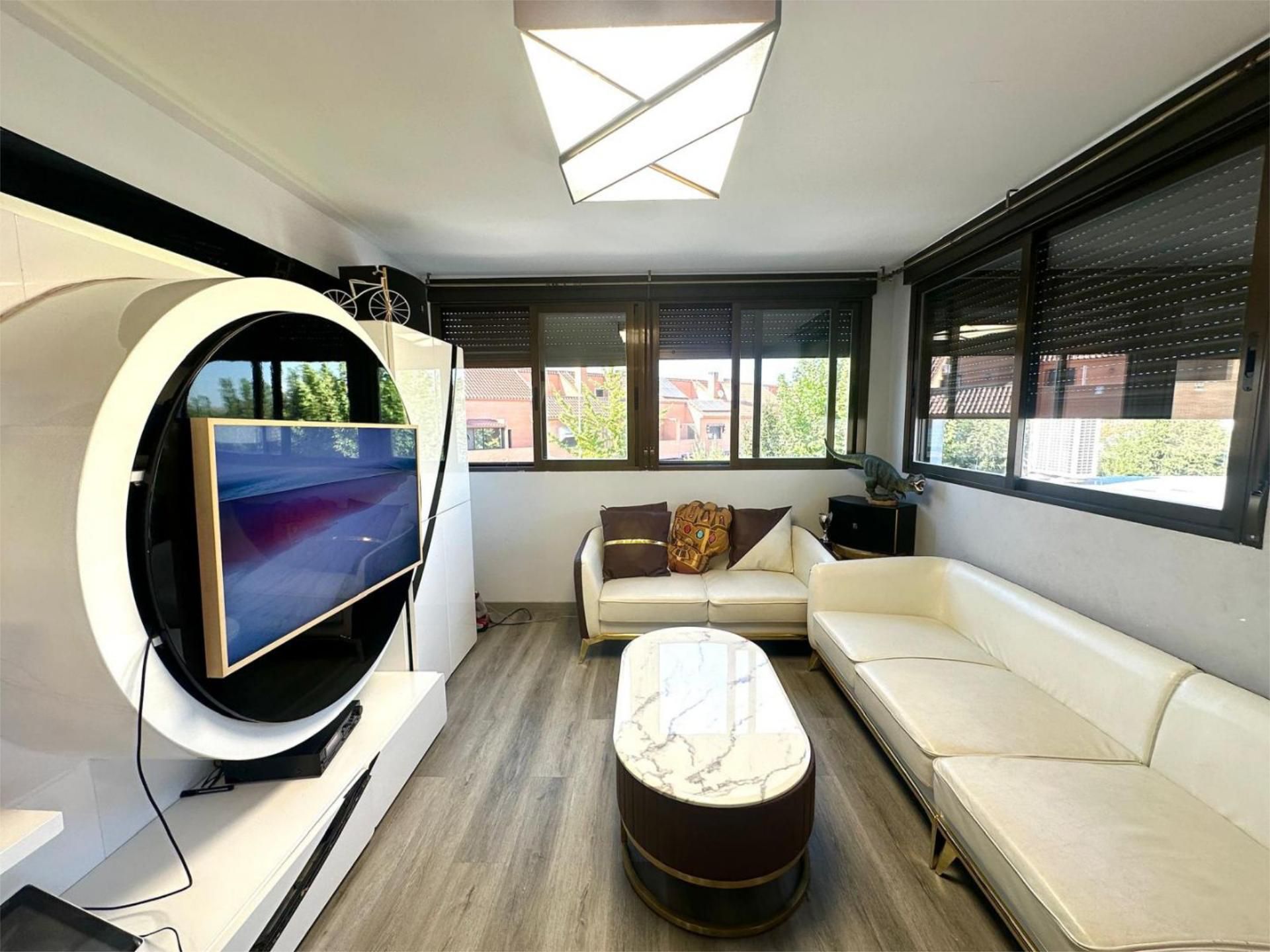 Sala de estar de Piso en venta en  Madrid Capital con Aire acondicionado, Jardín privado y Terraza