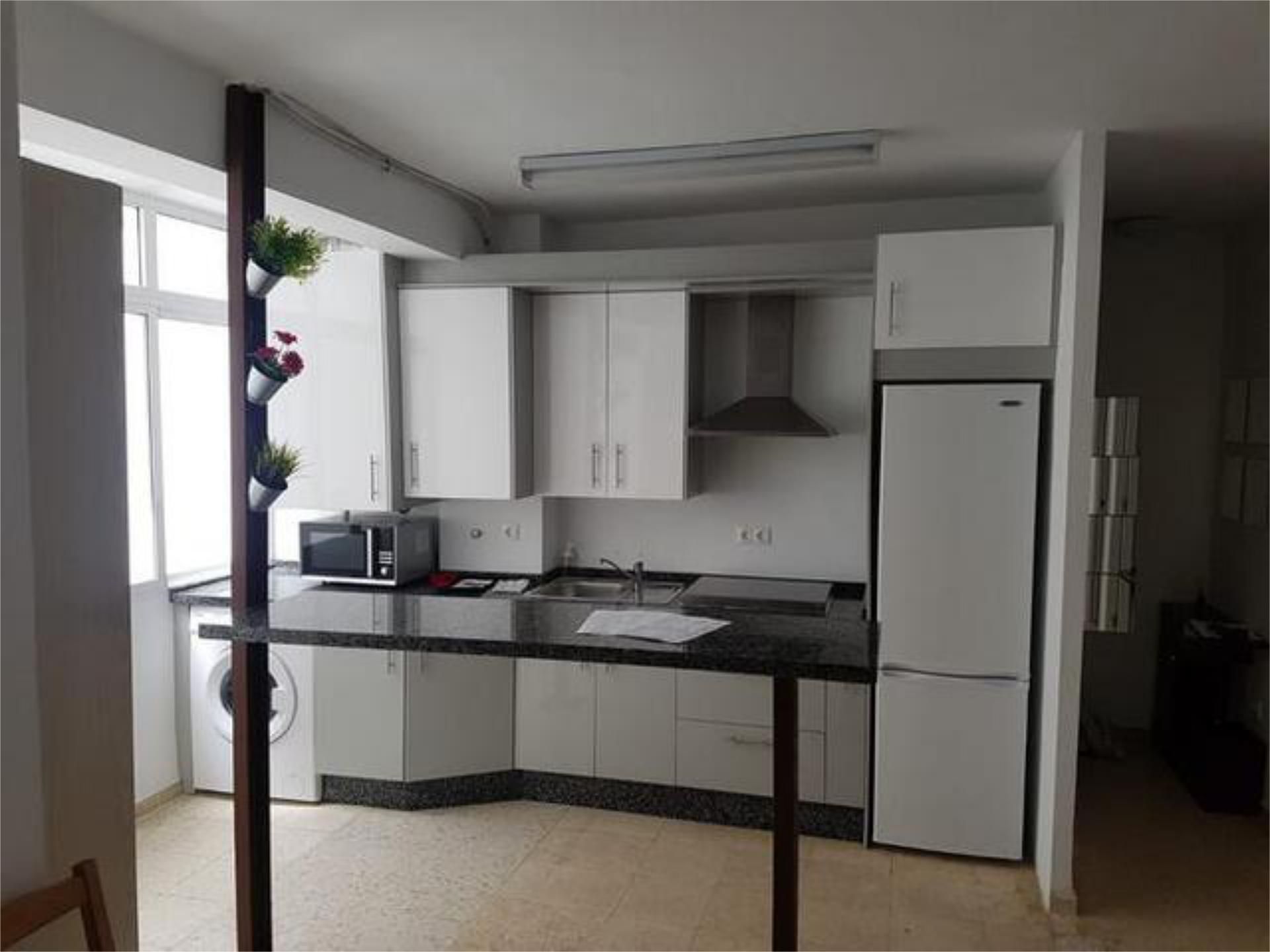 Kitchen of Flat to rent in  Córdoba Capital