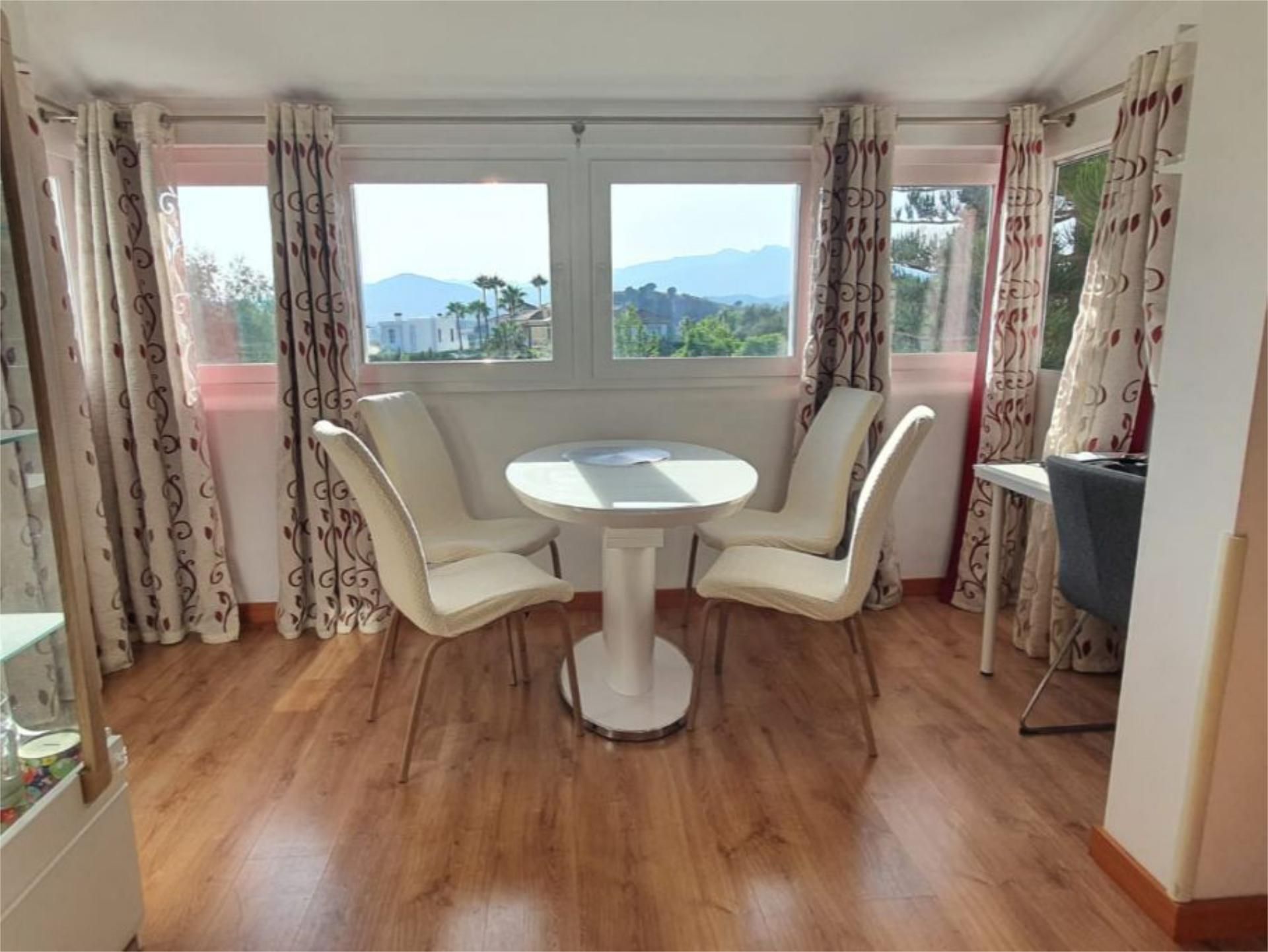 Single-family semi-detached for sale in Avenida de Gran Bretaña, 26, Mijas Golf