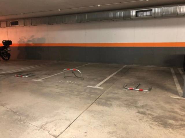 Garaje en Alquiler en Calle Alonso Céspedes Guzmán, 9 en Nuevo Hospital