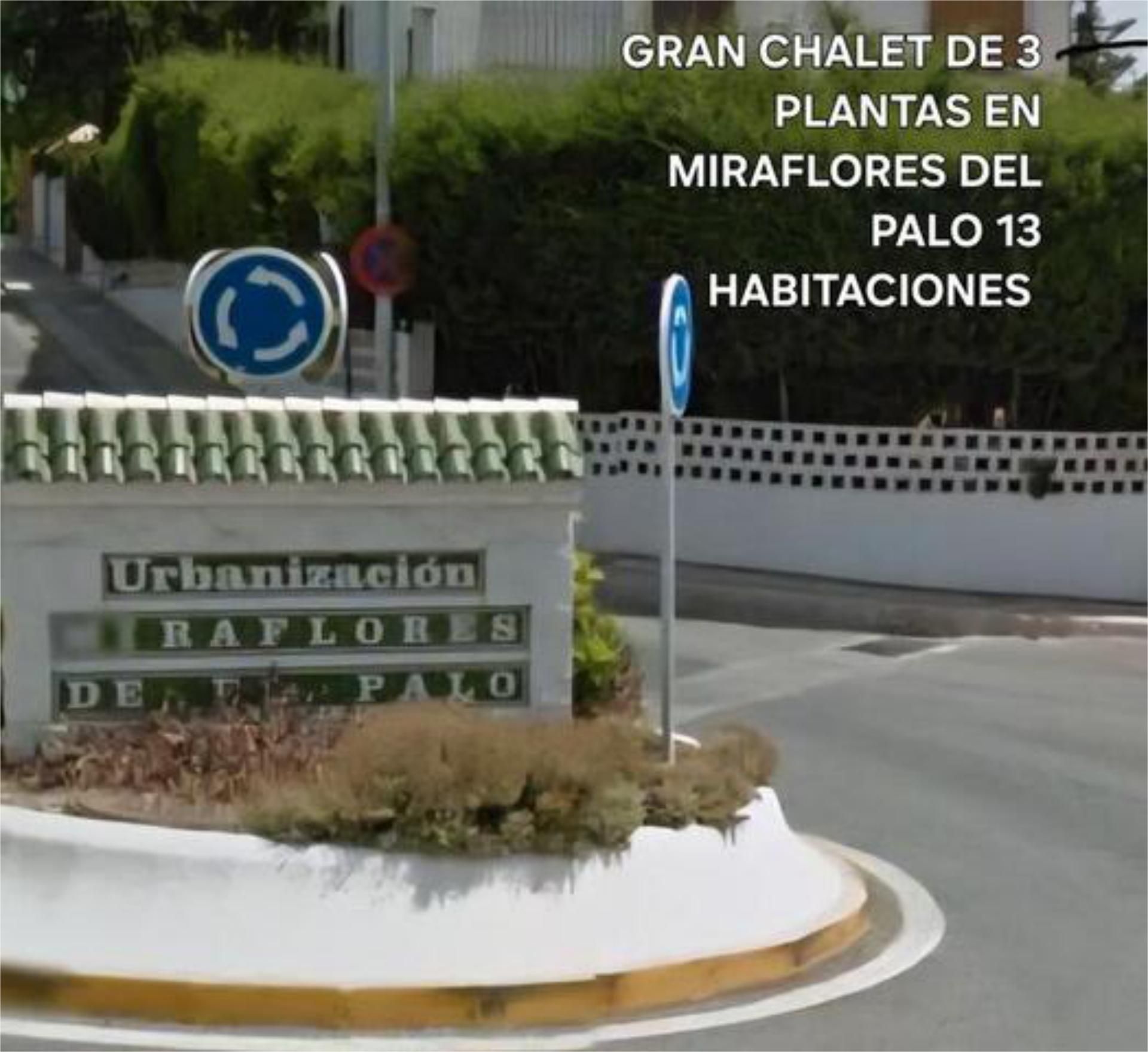 Vista exterior de Casa adosada en venda en Málaga Capital amb Calefacció, Jardí privat i Terrassa
