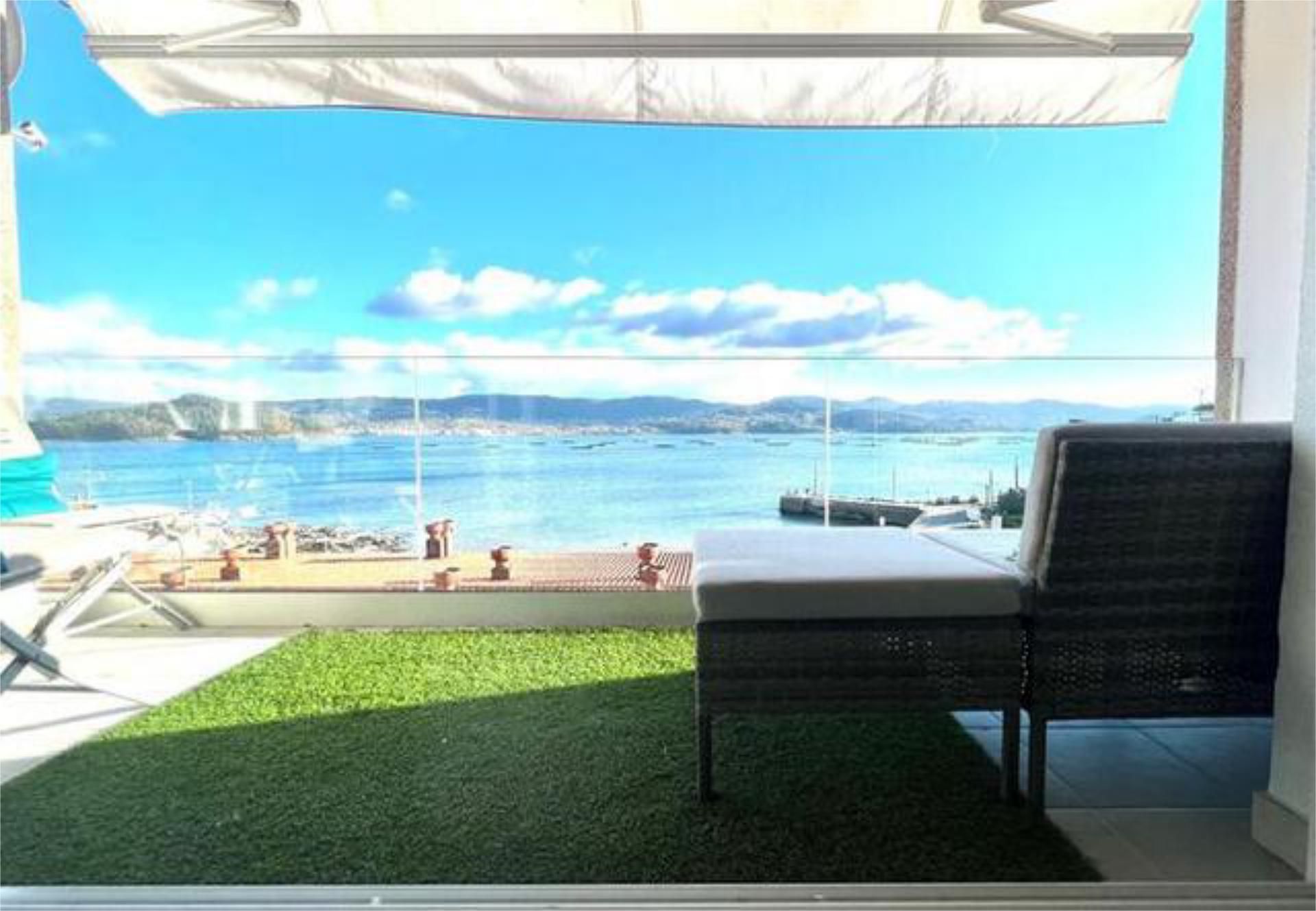 Terraza de Apartamento en venta en Poio con Calefacción, Terraza y Amueblado