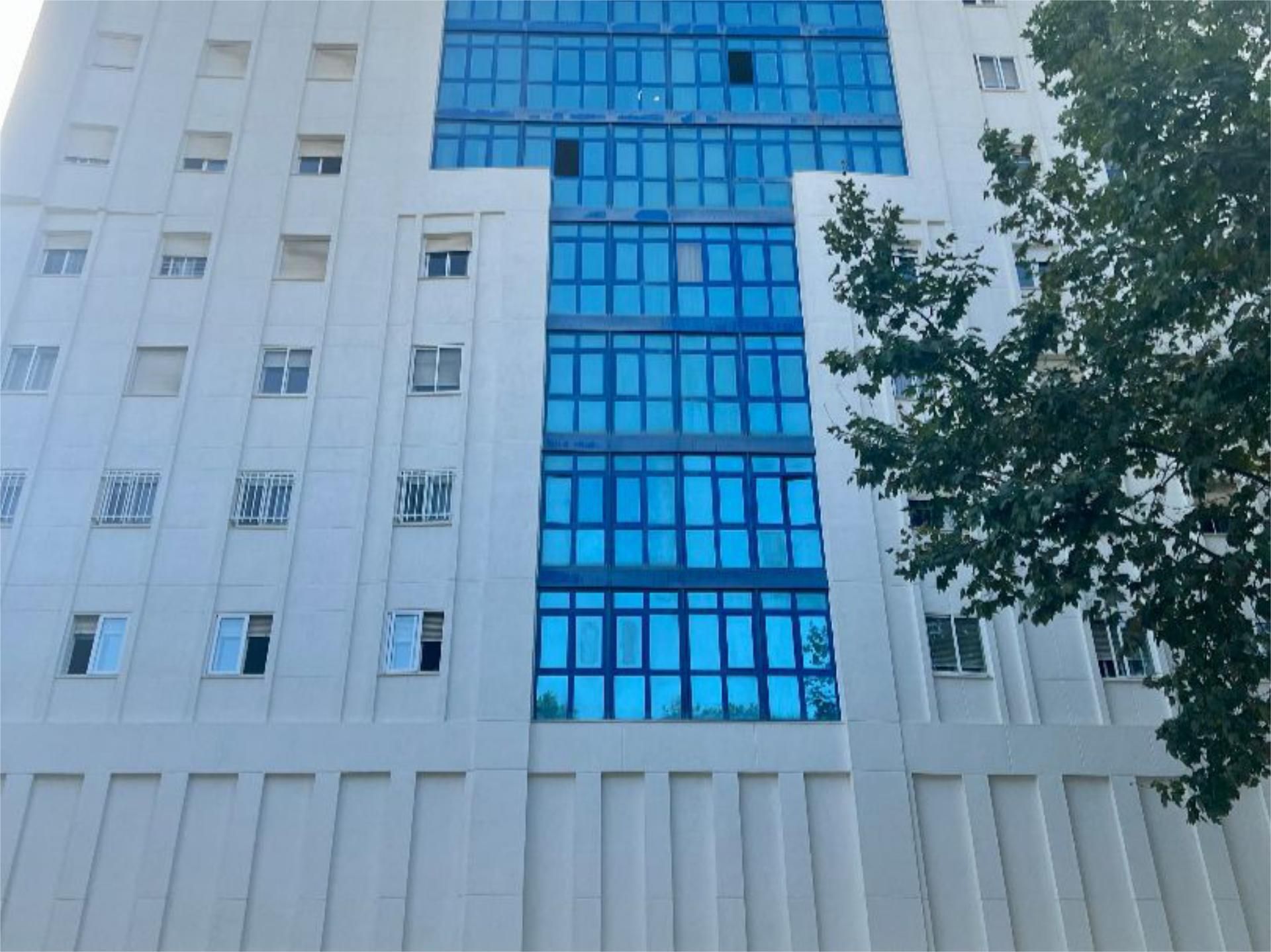 Exterior view of Flat for sale in Algeciras  with Air Conditioner, Parquet flooring and Furnished