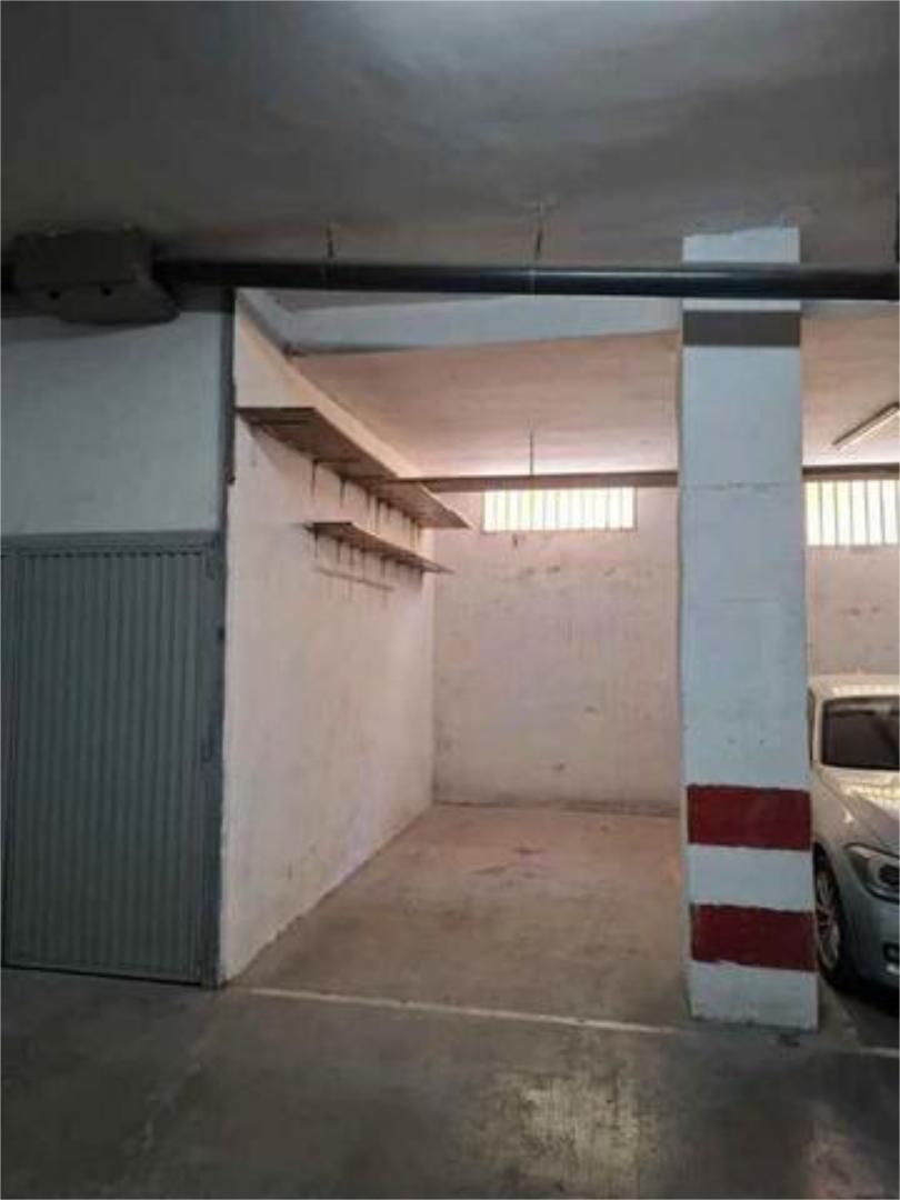 Garatge de lloguer en  Granada Capital