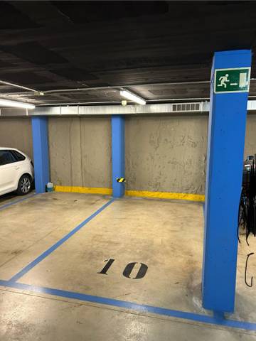 Garaje en Alquiler en Carrer Benet de Moxó, 20 en Turó de Can Mates