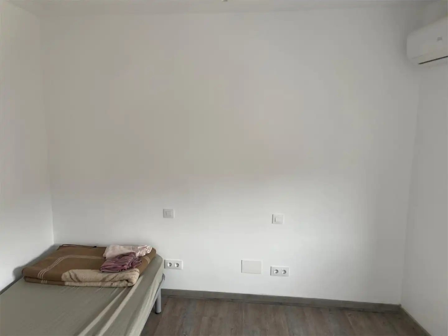 Habitación de Casa adosada en venta en Arenas de San Pedro con Aire acondicionado, Calefacción y Terraza