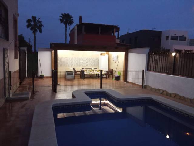 Casa-chalet en Venta en Calle Zamora, 5A en Almoradí