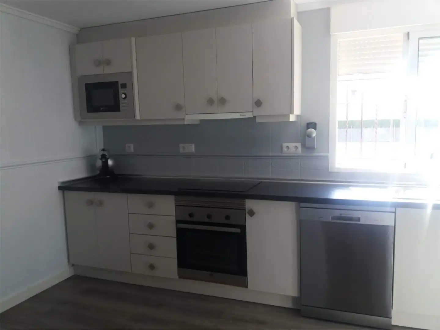 Casa o chalet en venta en Calle Zamora, Almoradí Cocina de Casa o chalet en venta en Almoradí con Jardín privado, Terraza y Trastero