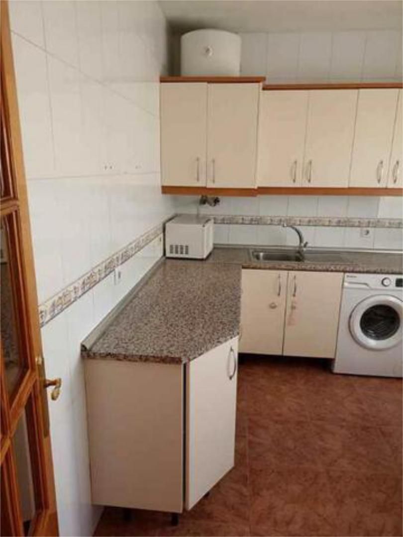 Cuina de Casa adosada en venda en Tarancón amb Terrassa