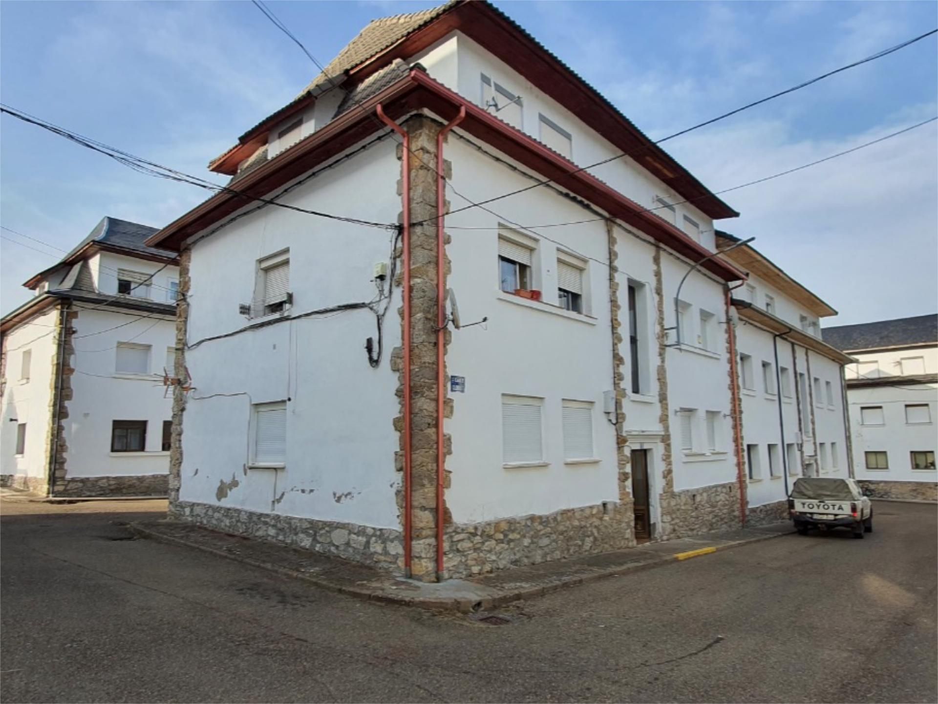 Vista exterior de Piso en venta en Sabero con Calefacción y Amueblado
