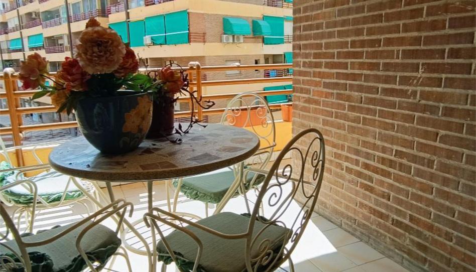 Photo 1 of Flat for sale in Calle Escultor Pablo Loyzaga, 6, Pajaritos, Granada