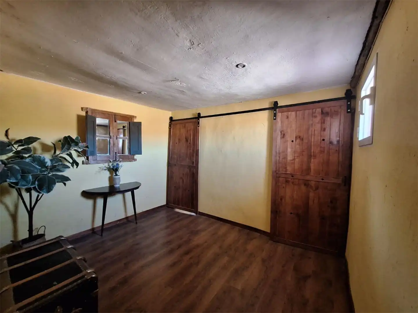 Casa adosada en venta en Santa María de Huerta