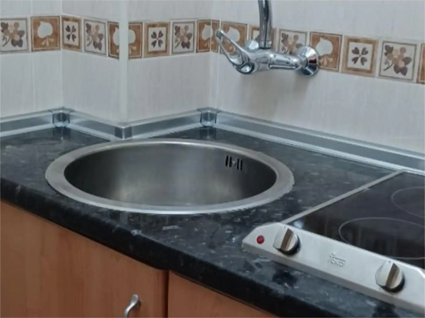 Flat for rent in Avenida Gamonal, 8, Parque de la Paloma Flat for rent in Avenida Gamonal, 8, Parque de la Paloma