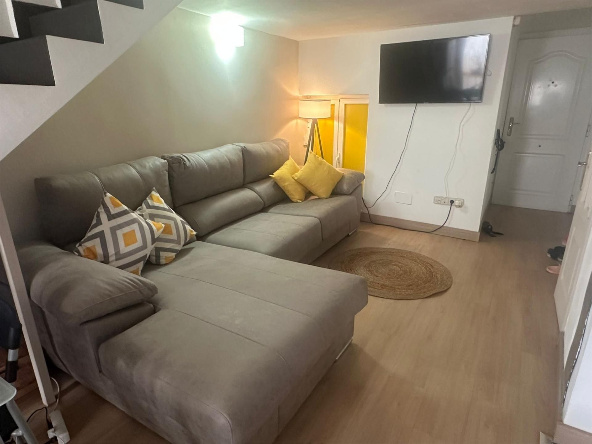 Living room of Flat to rent in Alicante / Alacant  with Air Conditioner, Parquet flooring and Furnished
