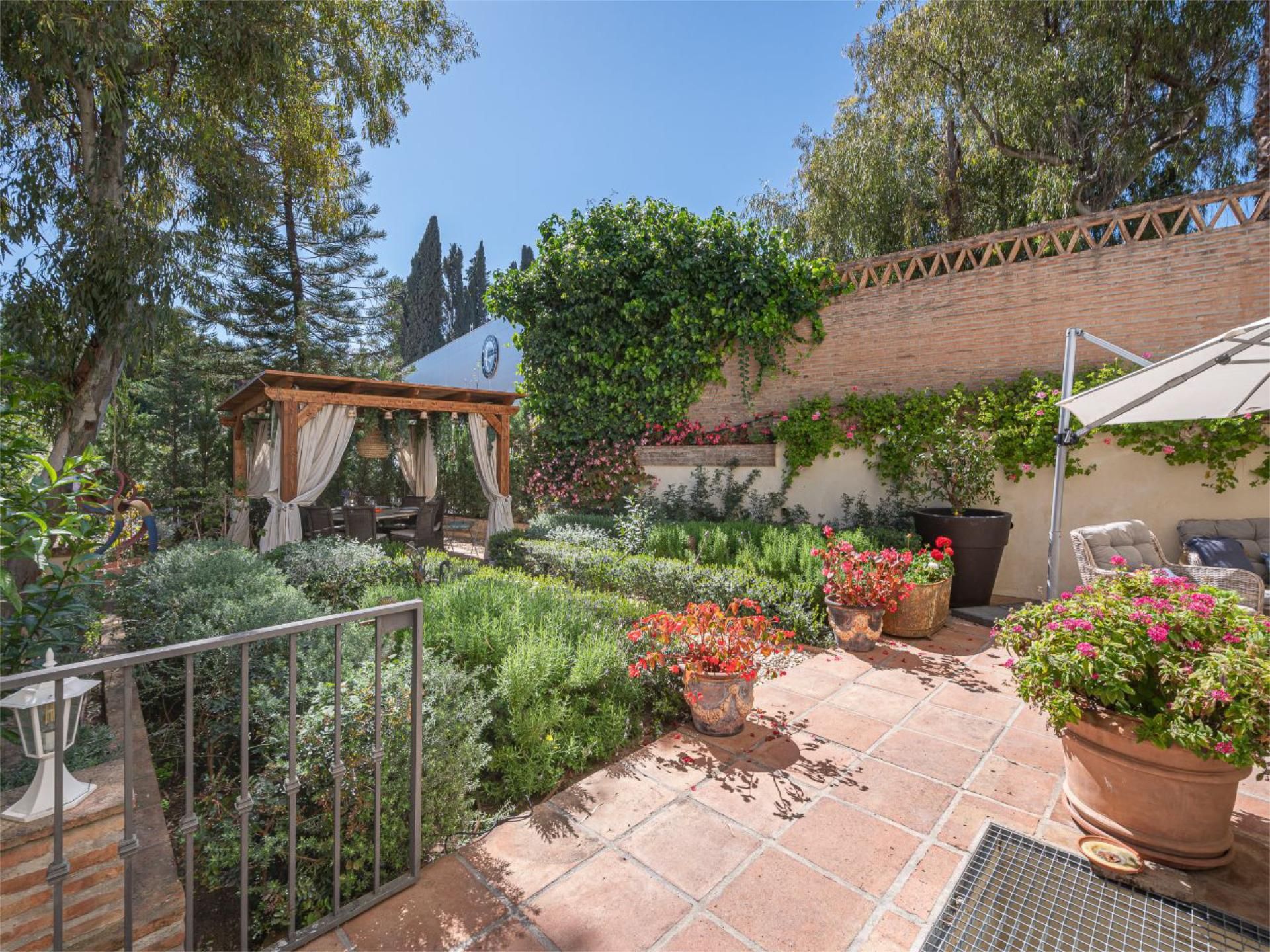 Jardín de Piso de alquiler en Marbella con Aire acondicionado, Calefacción y Jardín privado
