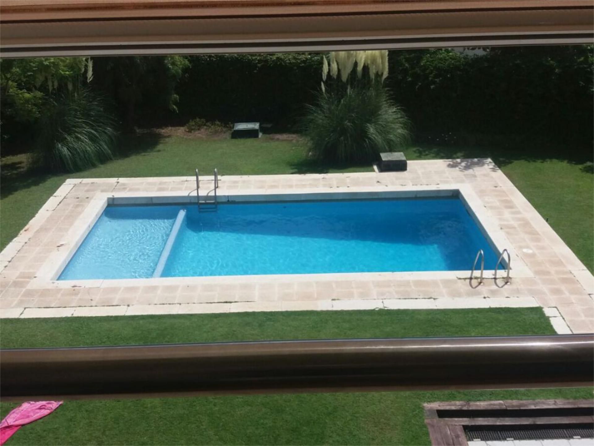 Piscina de Apartament de lloguer en Sitges amb Terrassa, Piscina i Balcó