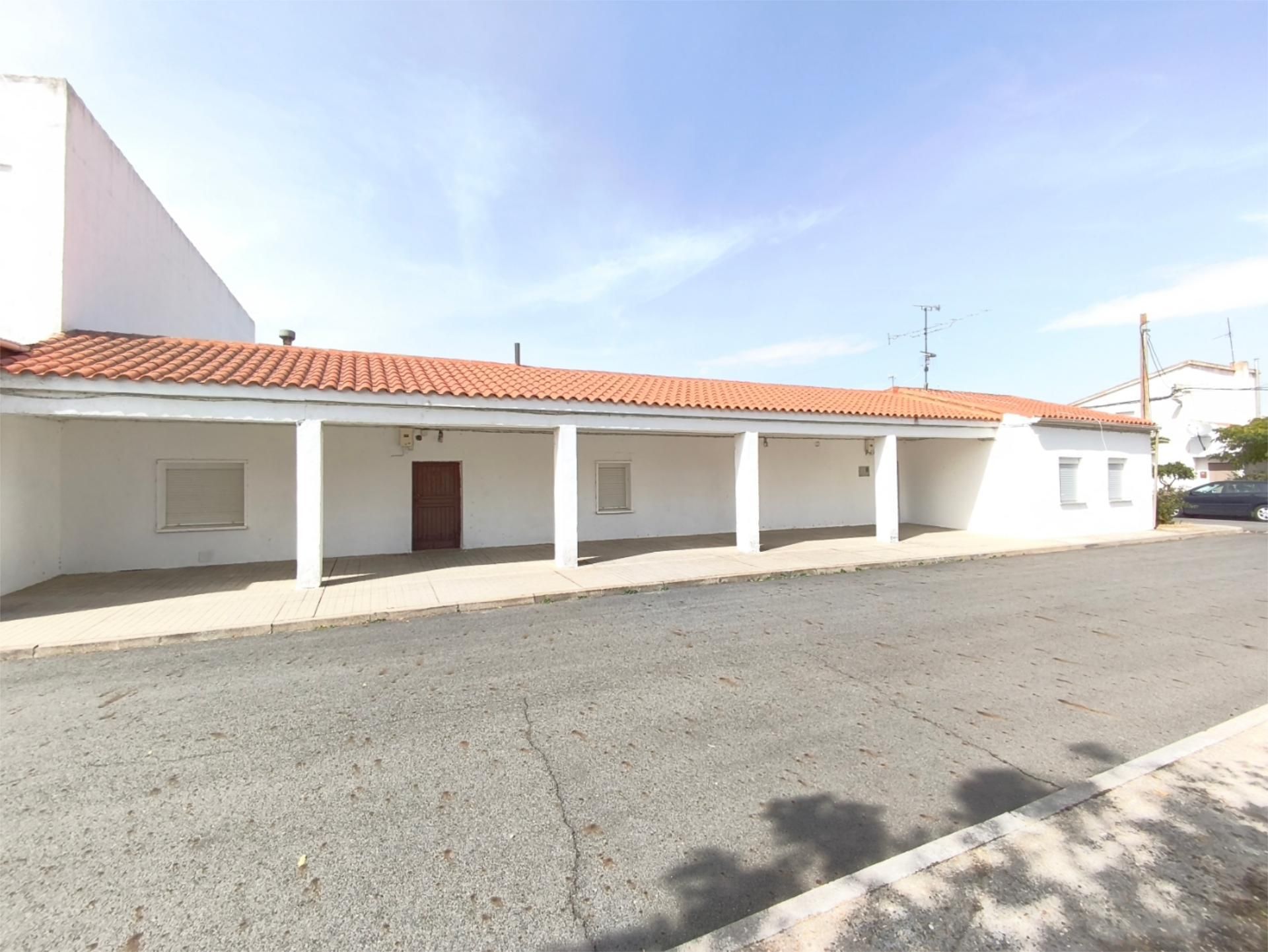 Exterior view of Planta baja for sale in Calvarrasa de Abajo