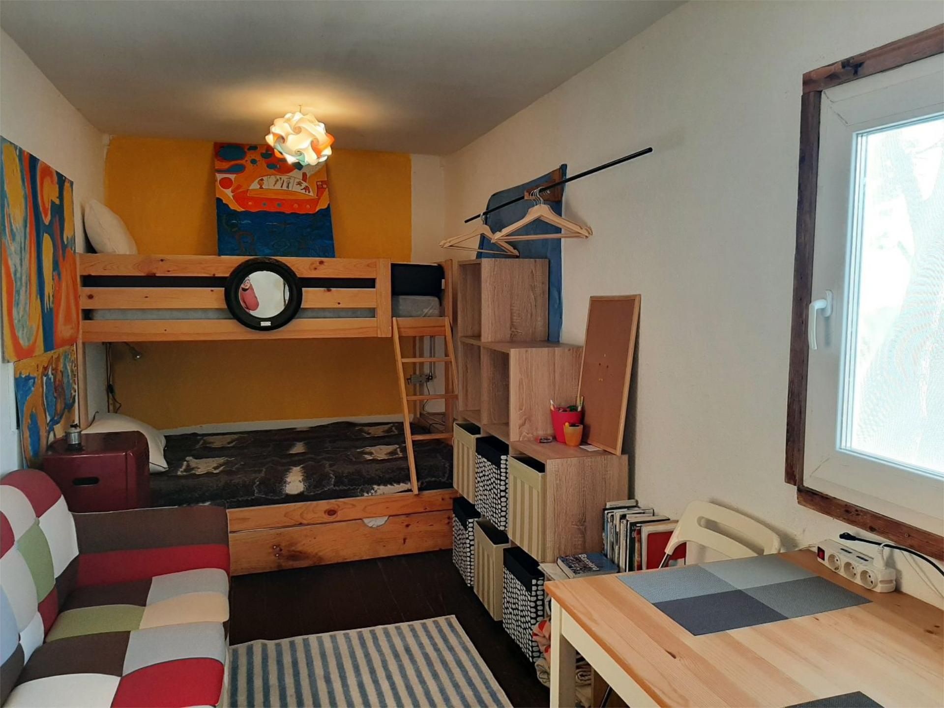 Dormitori de Pis de lloguer en Sant Cebrià de Vallalta amb Jardí privat, Parquet i Terrassa