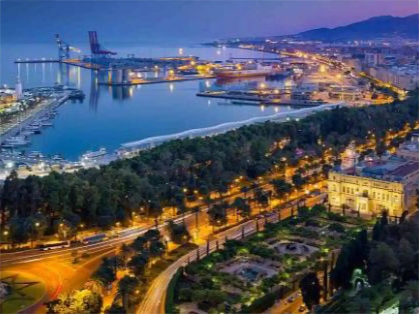 Vista exterior de Piso en venta en Málaga con Aire acondicionado, Calefacción y Jardín privado