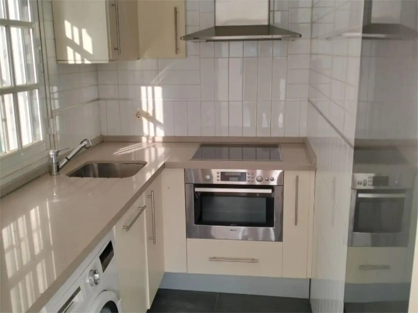 Cocina de Piso en venta en Málaga con Aire acondicionado, Calefacción y Jardín privado