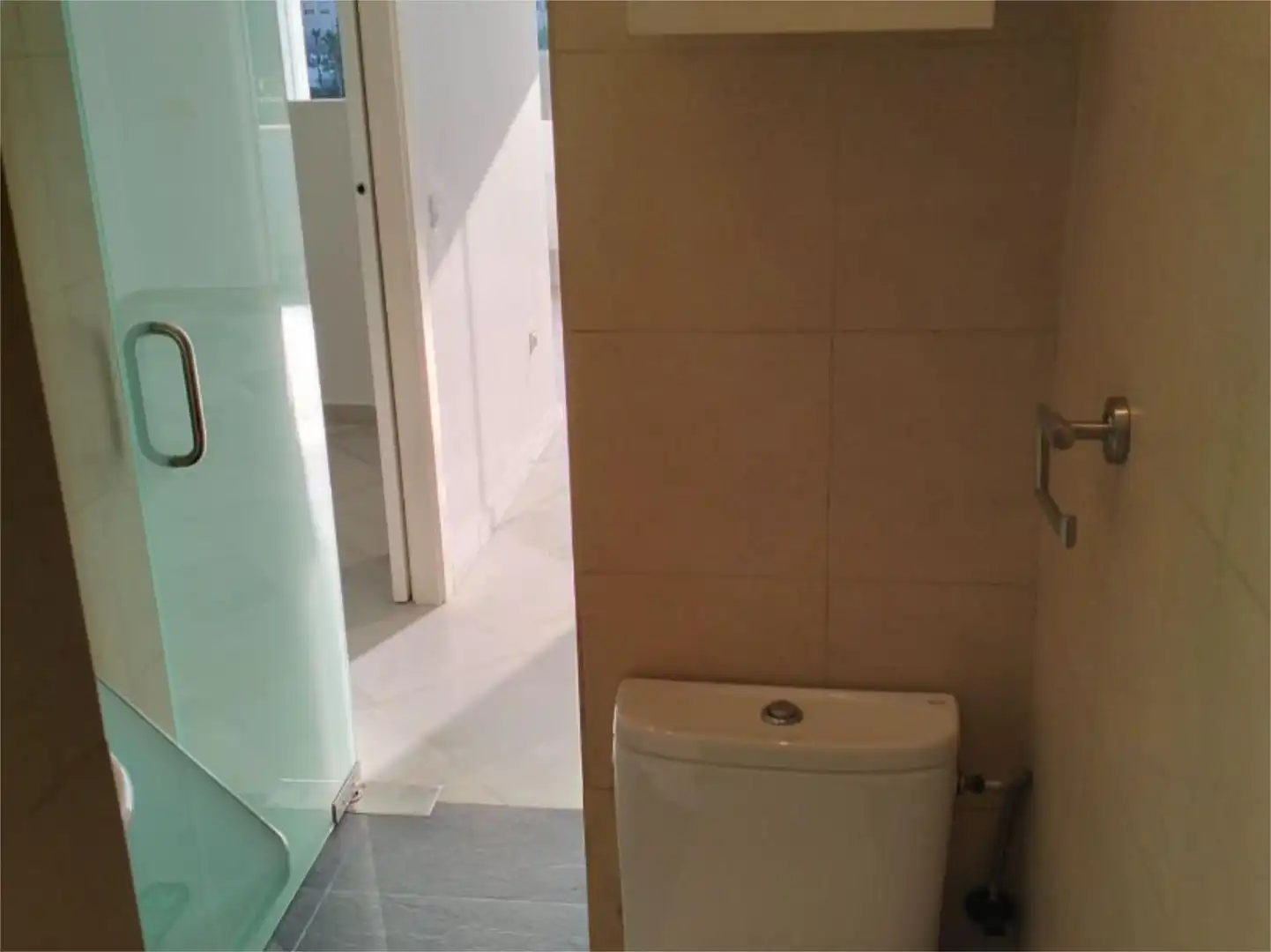 Baño de Piso en venta en Málaga con Aire acondicionado, Calefacción y Jardín privado