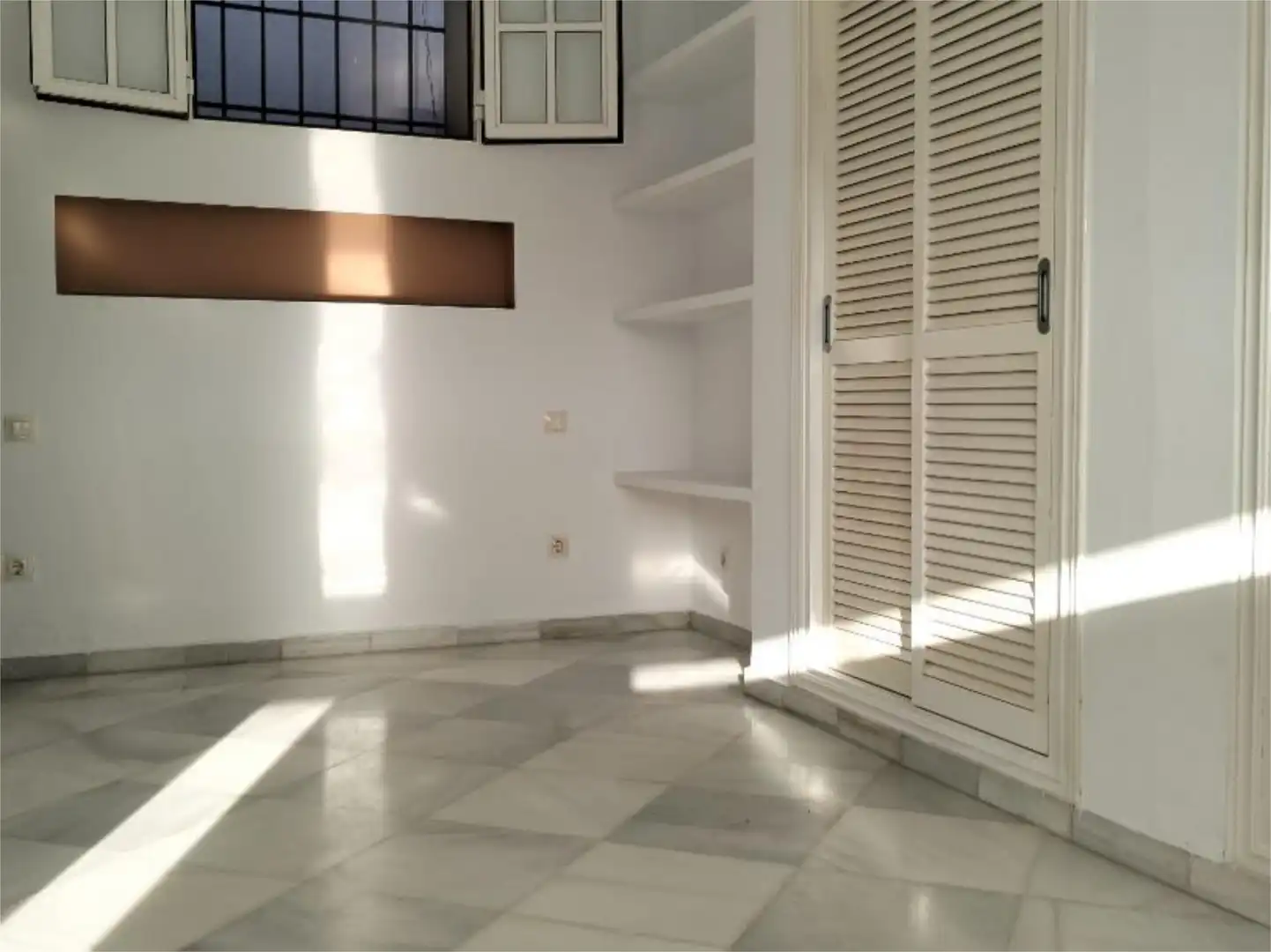 Piso en venta en Málaga con Aire acondicionado, Calefacción y Jardín privado