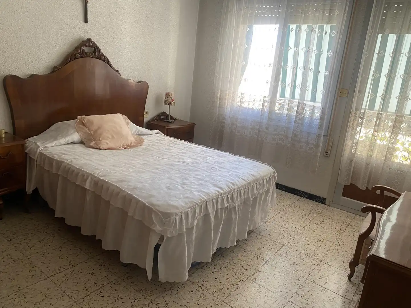 Casa adosada en venda a Calle Comunidad Valenciana, 7, Almoradí Dormitori de Casa adosada en venda en Almoradí amb Aire condicionat, Terrassa i Balcó