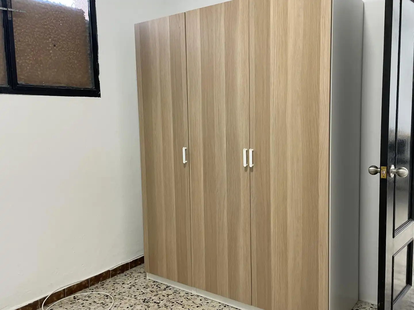 Dormitori de Pis de lloguer en Sevilla amb Aire condicionat, Calefacció i Moblat