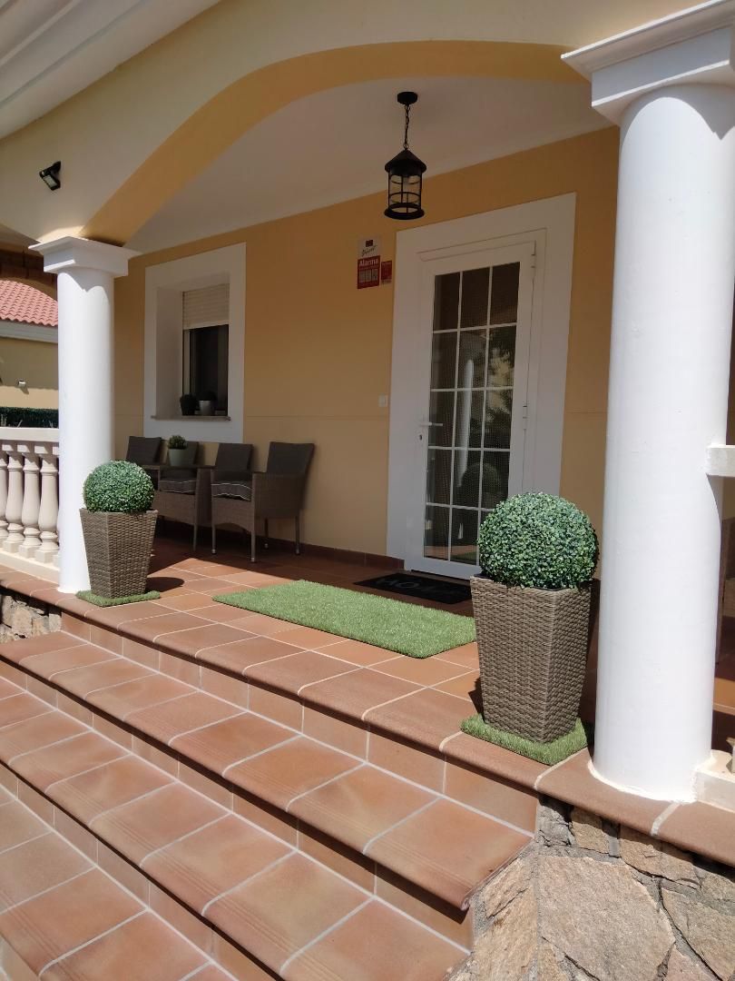 Terraza de Casa o chalet en venta en San Pedro del Arroyo con Aire acondicionado, Calefacción y Jardín privado