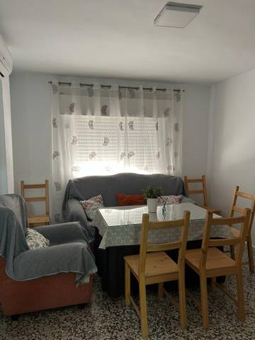 Piso en Alquiler en Calle Yerbagüena, 14 en La Cruz