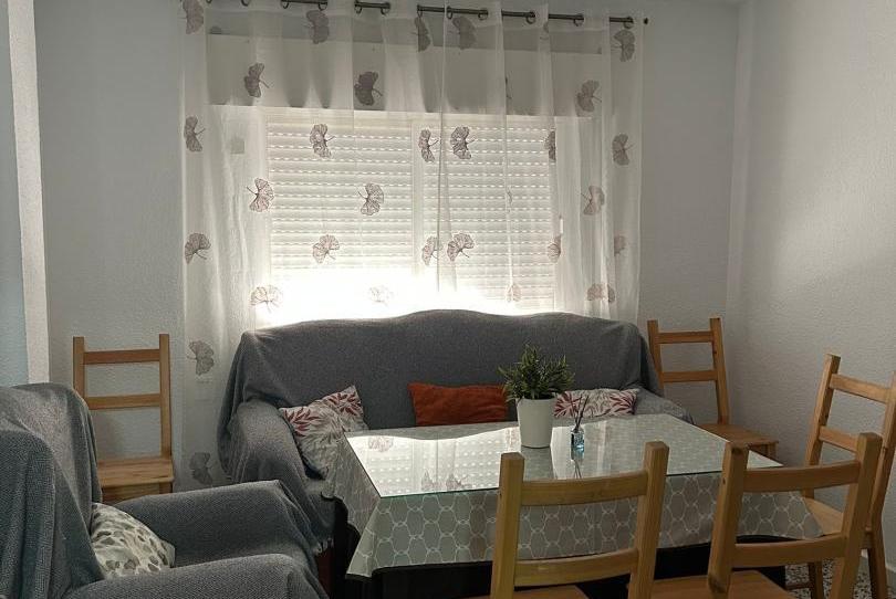 Pis de lloguer a Calle Yerbagüena, 14, La Cruz, Granada - imatge 1 Foto 1 de Pis de lloguer a Calle Yerbagüena, 14, La Cruz, Granada