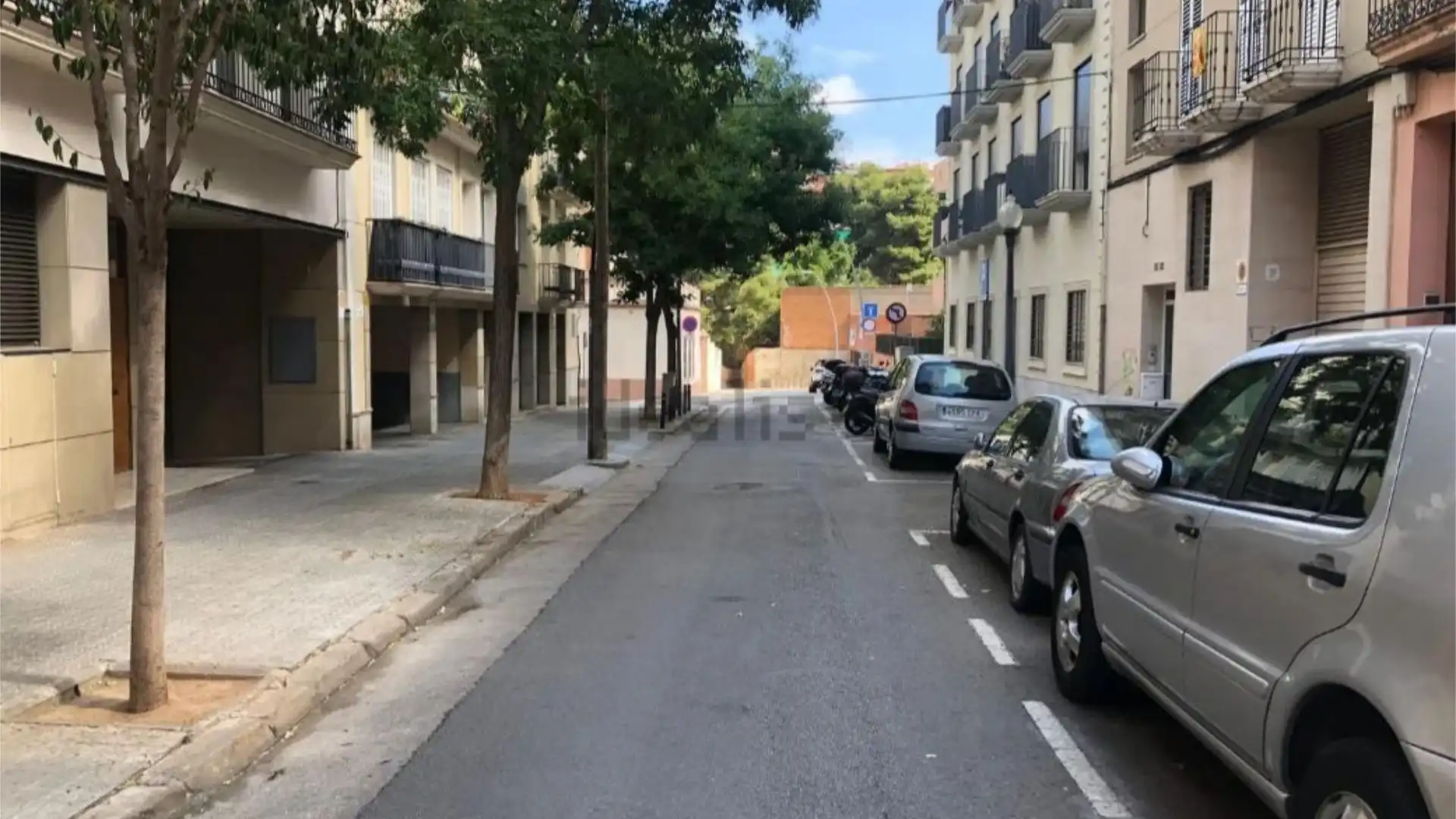Vista exterior de Garaje de alquiler en  Barcelona Capital