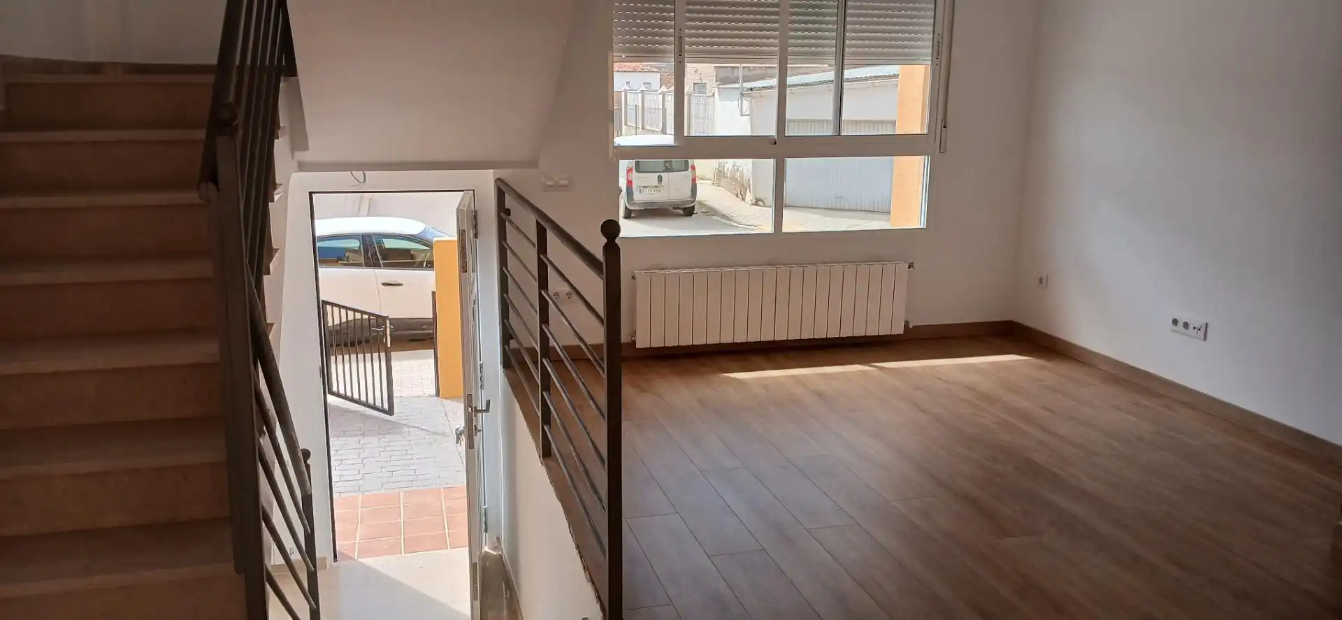 Casa adosada en venta en Calle Proyecto en, 6, Caudete de las Fuentes Casa adosada en venta en Caudete de las Fuentes con Balcón