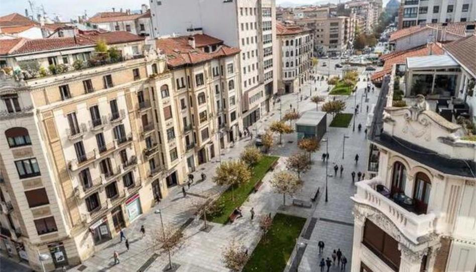 Photo 1 of Garage to rent in 1º Ensanche, Navarra