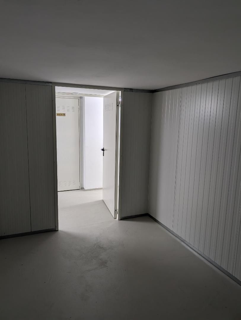 Box room to rent in Vigo 