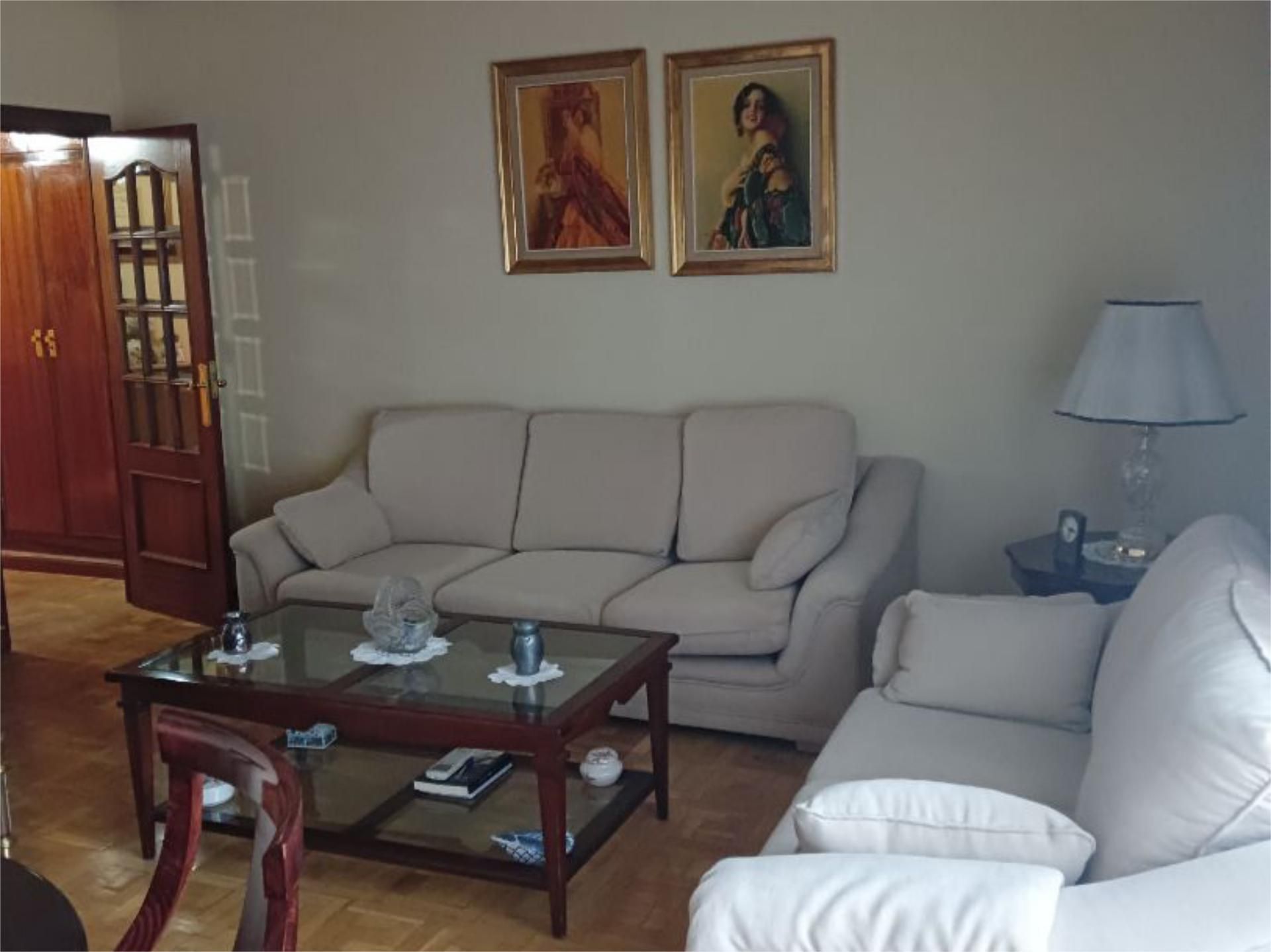 Sala de estar de Piso en venta en  Madrid Capital con Aire acondicionado, Calefacción y Parquet