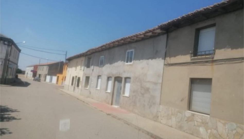 Planta baixa en venda a Avenida del Páramo, 1, Santa María del Páramo, León - imatge 1 Foto 1 de Planta baixa en venda a Avenida del Páramo, 1, Santa María del Páramo, León