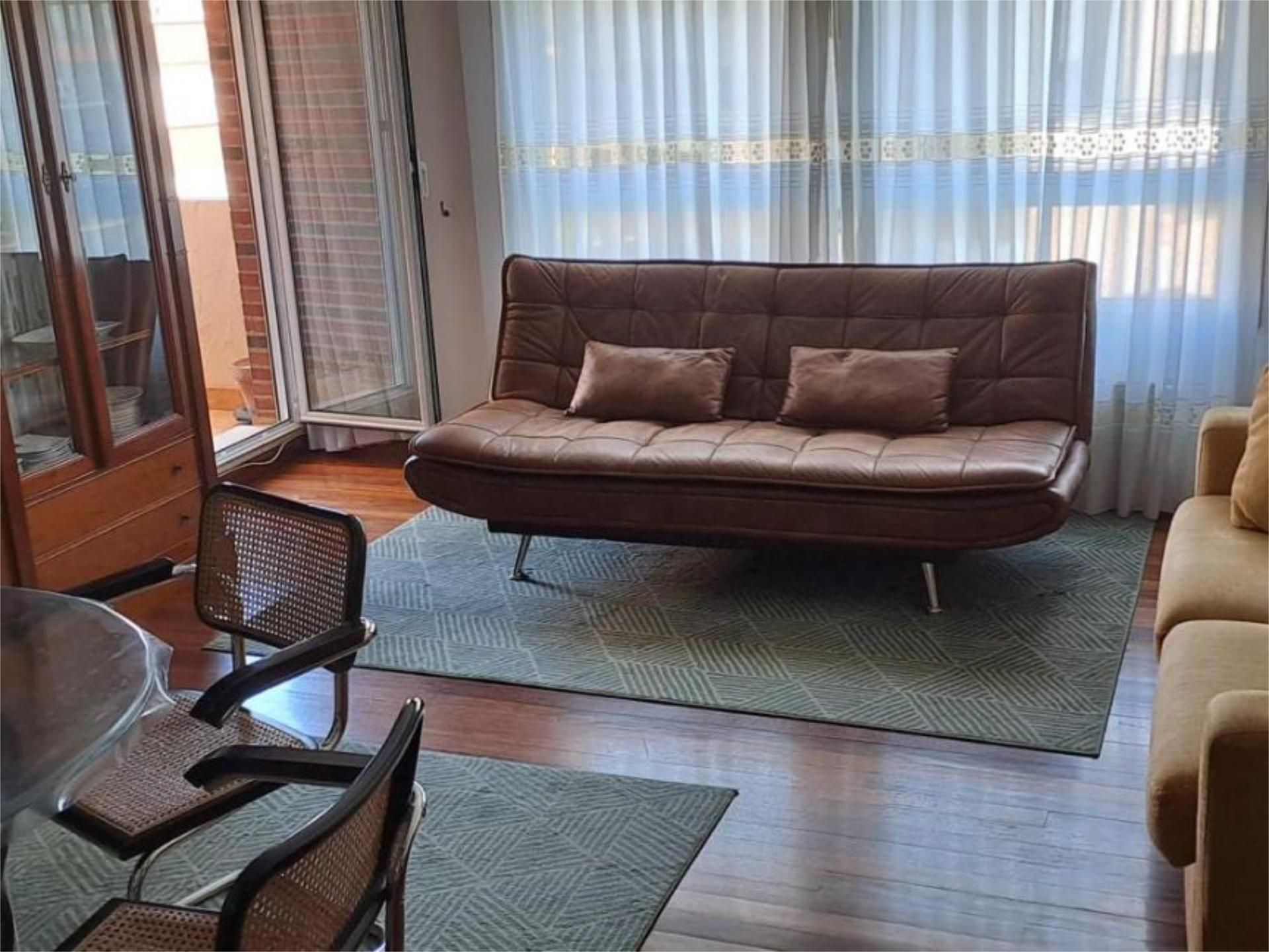 Sala de estar de Piso de alquiler en Castro-Urdiales con Jardín privado, Parquet y Terraza