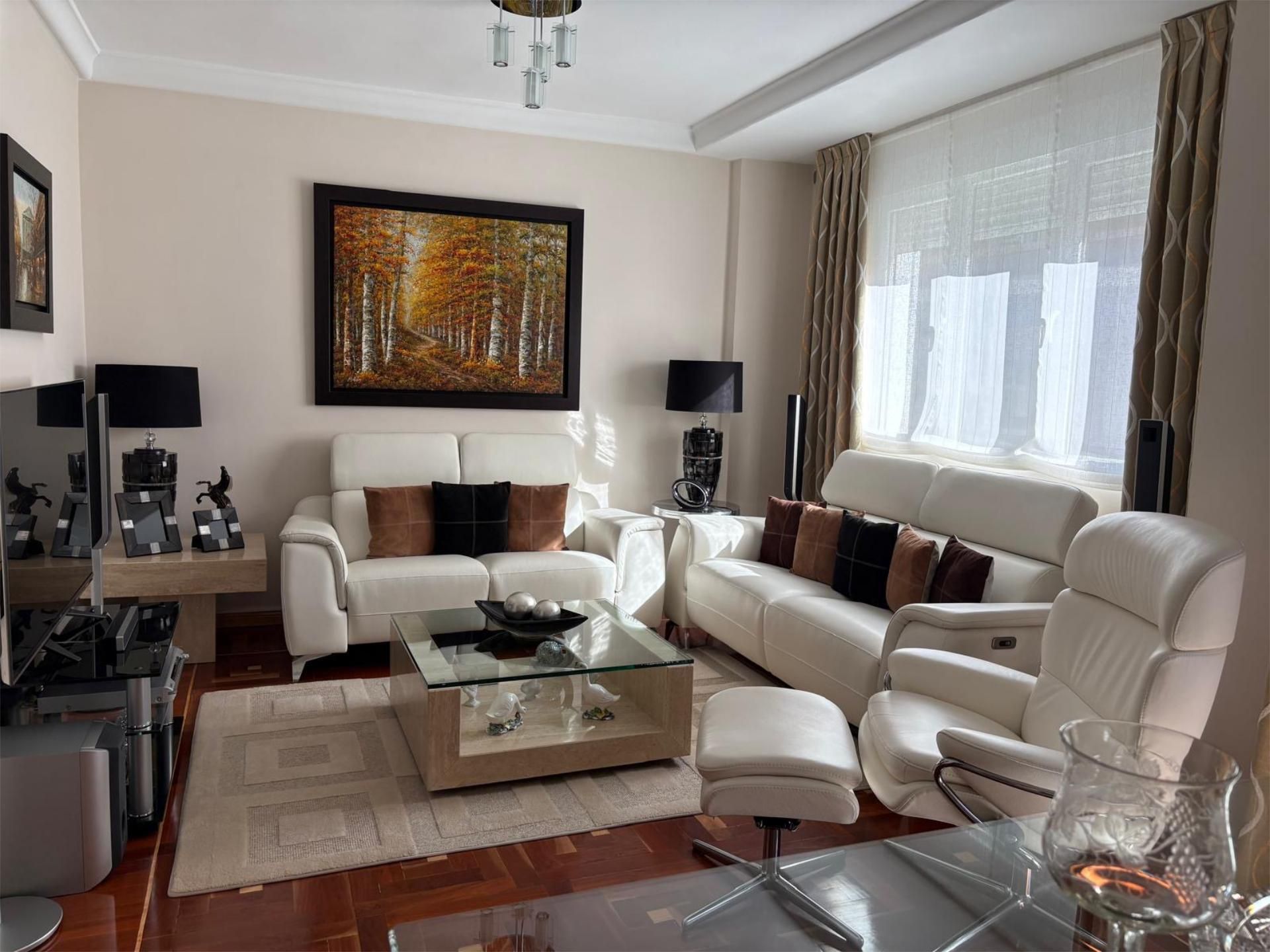 Sala de estar de Piso en venta en  Madrid Capital con Aire acondicionado, Calefacción y Parquet