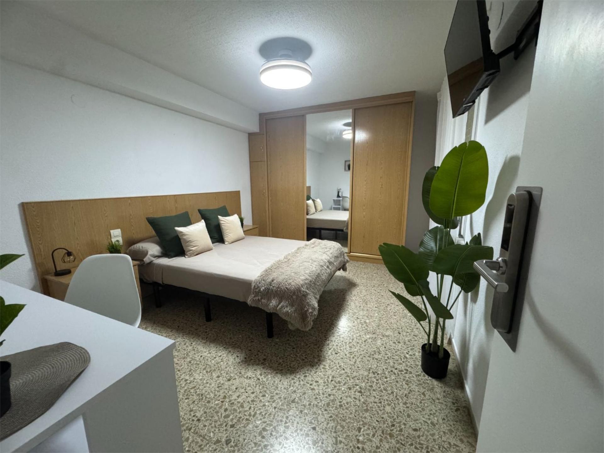 Bedroom of Flat to share in Gandia  with Terrace, Furnished and Balcony