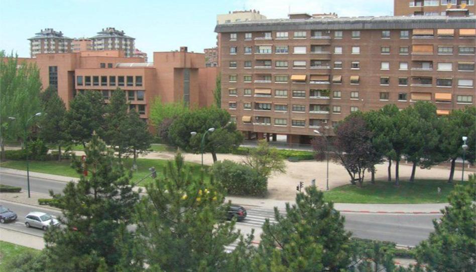 Flat to share in Street Joaquín Velasco Martín, 26, Huerta del Rey, Valladolid - image 1 Photo 1 of Flat to share in Street Joaquín Velasco Martín, 26, Huerta del Rey, Valladolid