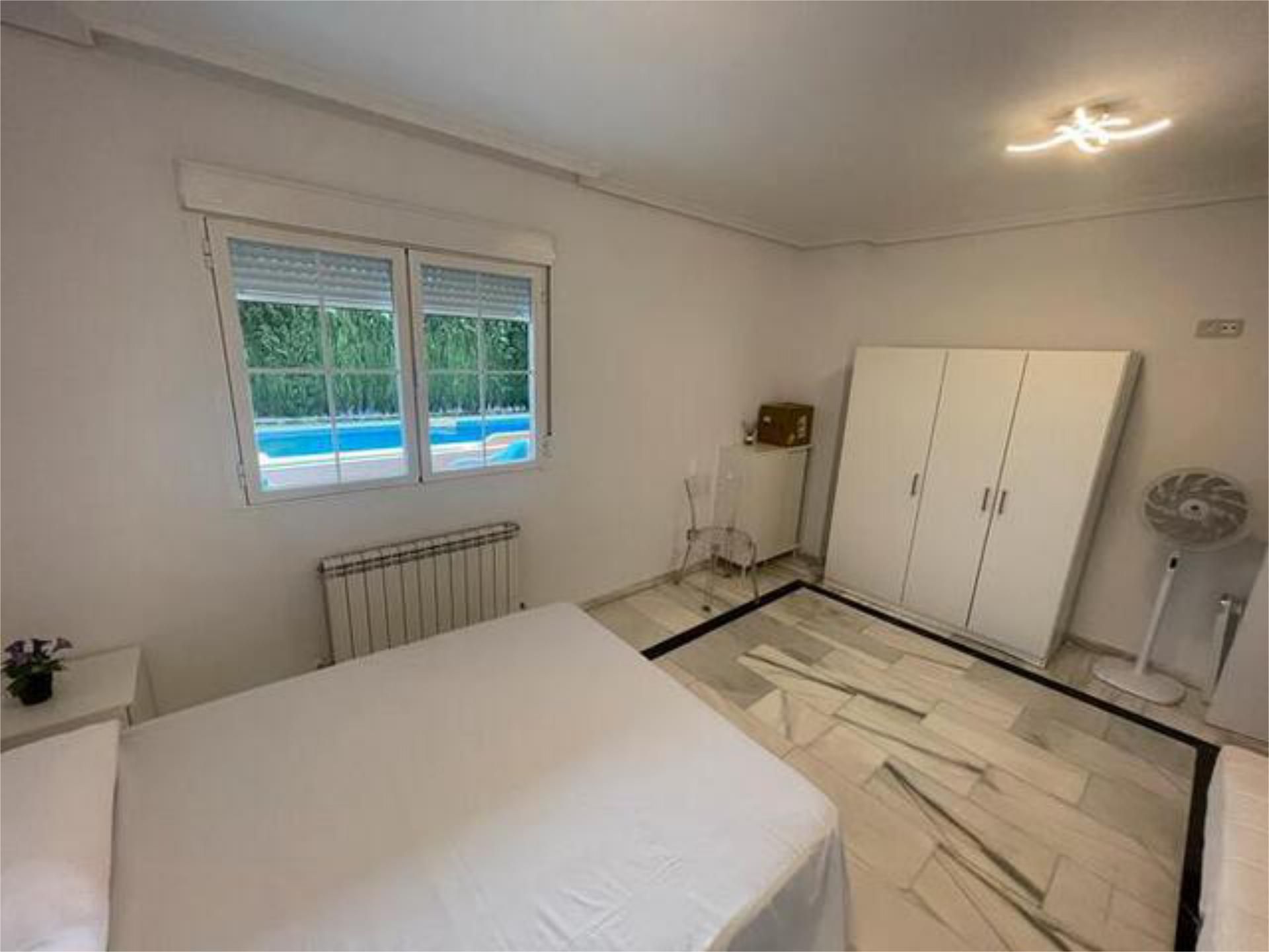 Bedroom of Apartment to rent in Alcalá de Henares